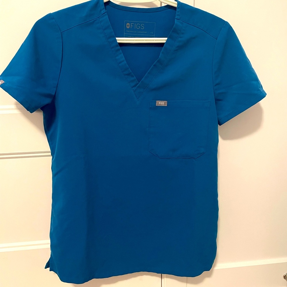 Figs scrub top xs